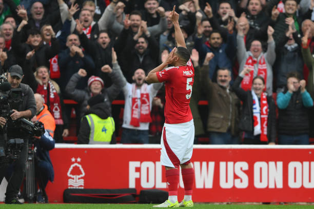 布朗尼依然 布朗尼依然